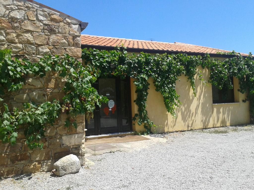 Villaggio Dei Balocchi Кастелбуоно Стая снимка