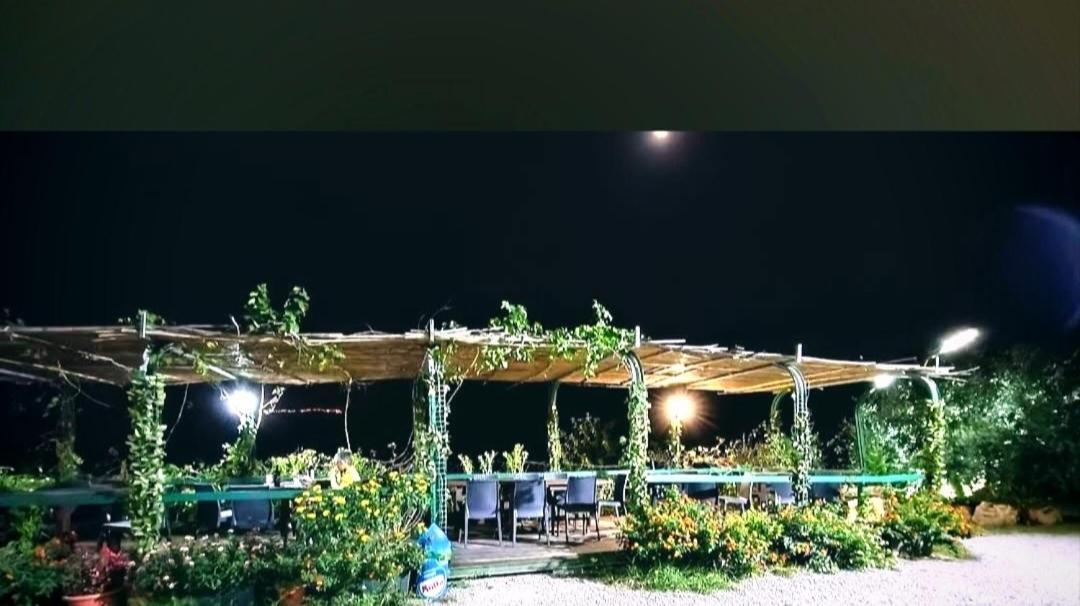 Villaggio Dei Balocchi Кастелбуоно Екстериор снимка