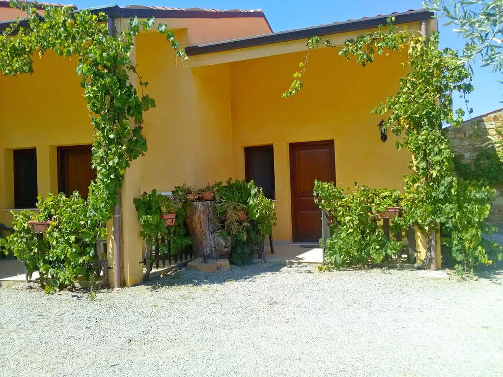 Villaggio Dei Balocchi Кастелбуоно Екстериор снимка