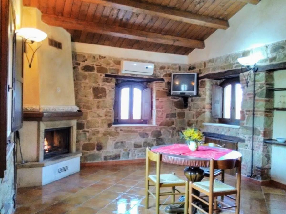 Villaggio Dei Balocchi Кастелбуоно Екстериор снимка